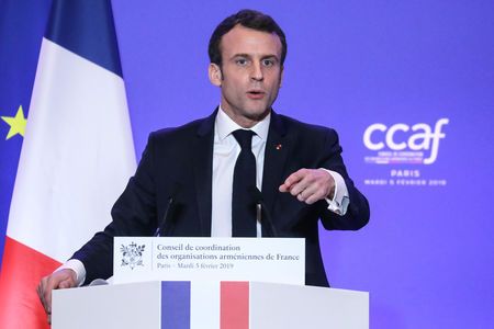 Macron'dan Fransa'daki Ermeni toplumuna destek ziyareti